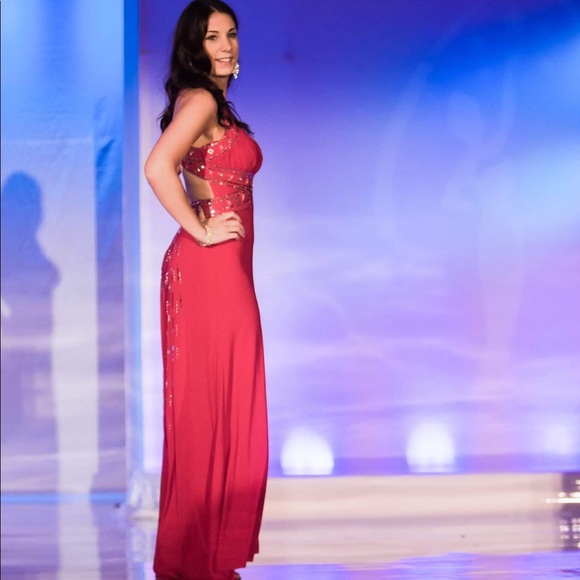 Red prom/pageant dress - Picture 3 of 3